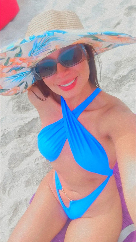 Raely Sweet star hot pic