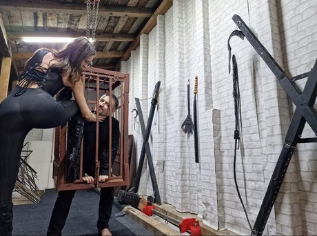 Mistress Marta perfect star pics