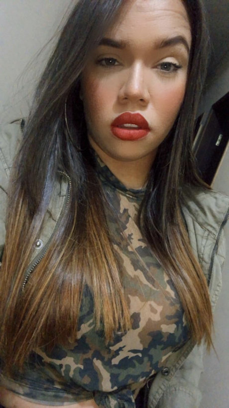 Mara Fiore model naked img