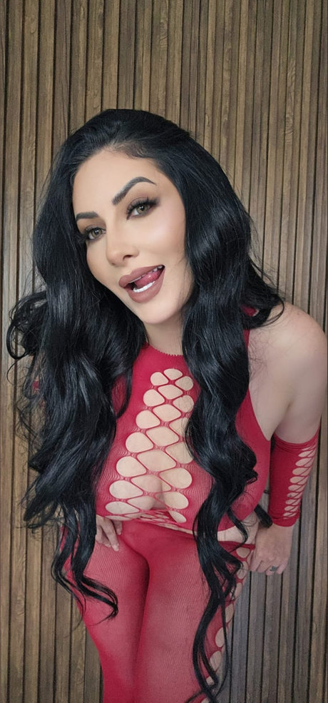 Ariana Herchi sexy star picture