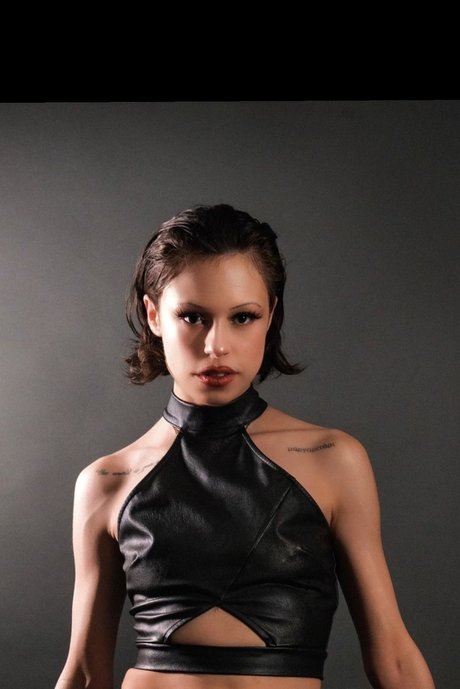 Thee Pearl best star gallery