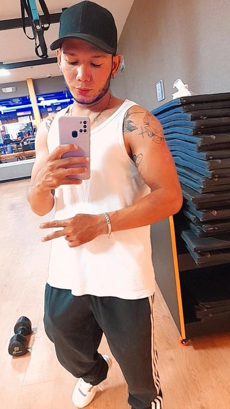 Amet Hudson nude actress images