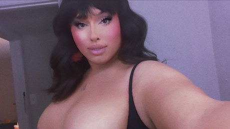 arielle model picture