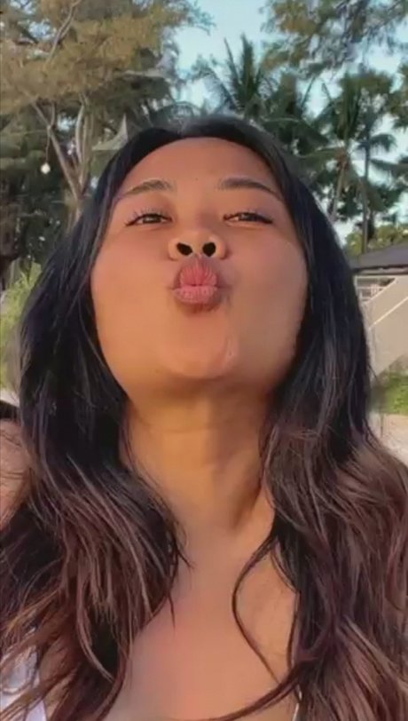 kathieelin nice model pic