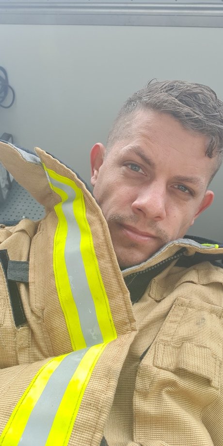 Roy Kevin Lynch sexy actress photos