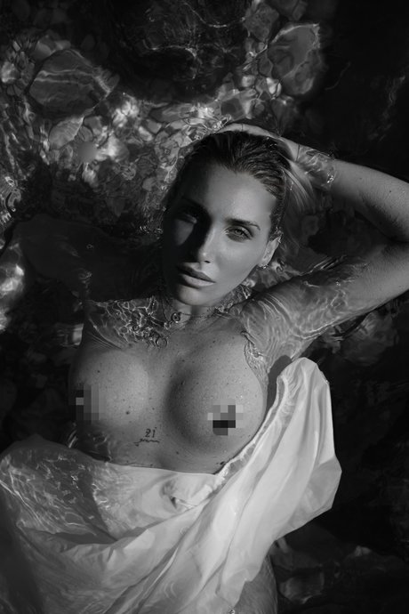 Martina Ferrari star art archive