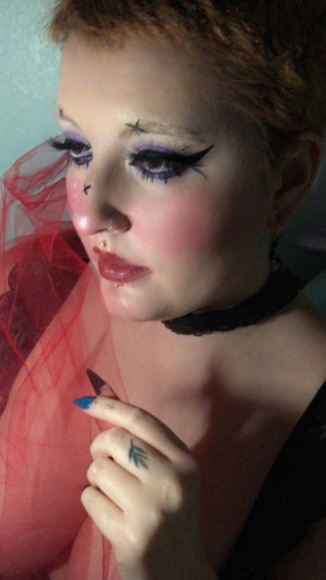 Mars Collapses nudes star image