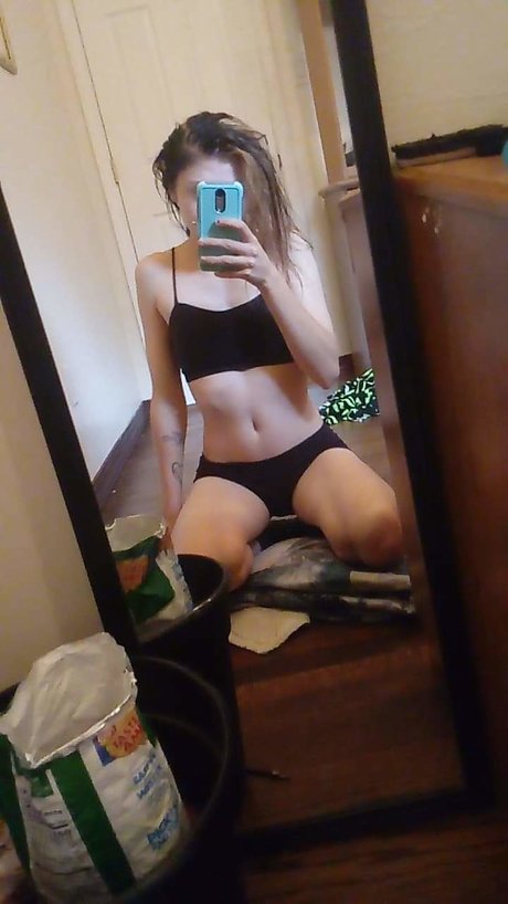 Jazzie Bell pretty model picture