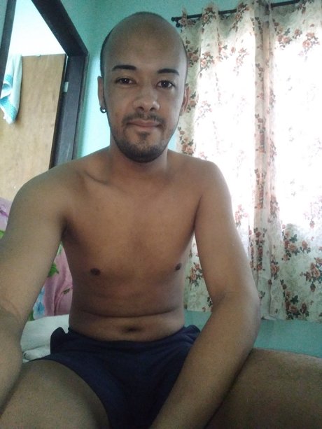 Marlan Silva model naked image