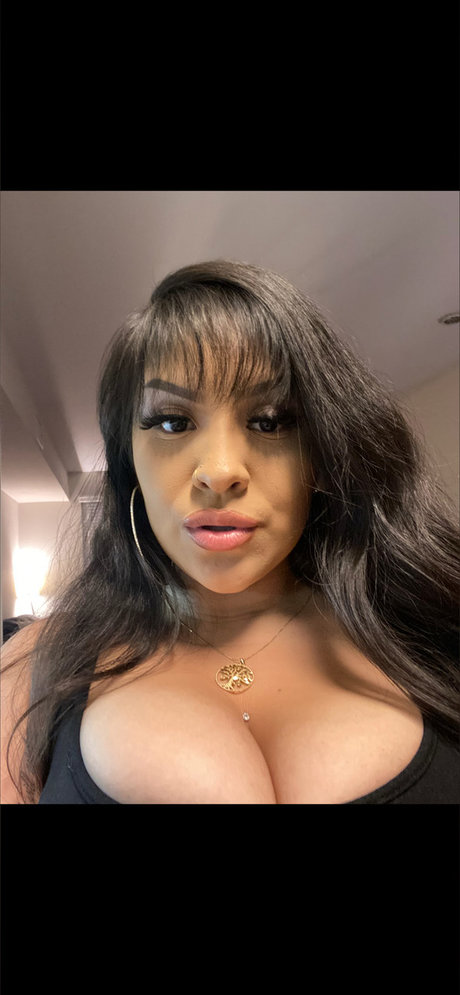 Mamimaritza pretty star pics