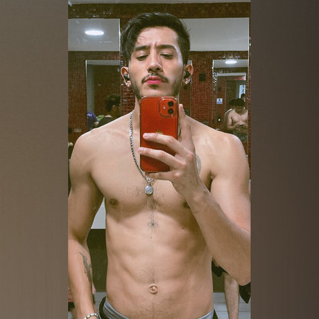 Mario Jurado pretty model photos