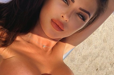 _Marinella_ pornstar beautiful image