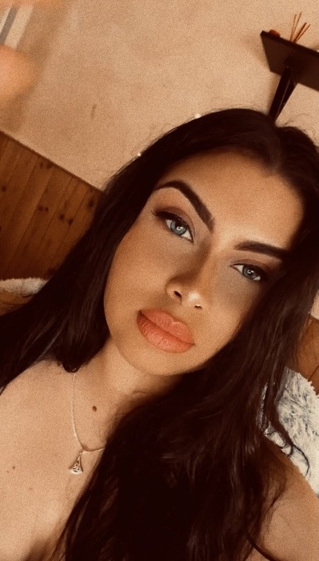 Marina Suarez exclusive actress photo