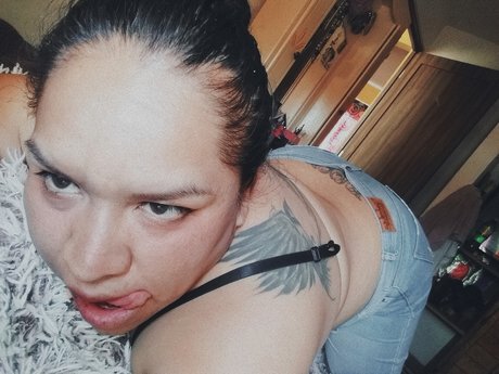 Mariluly naked model pictures