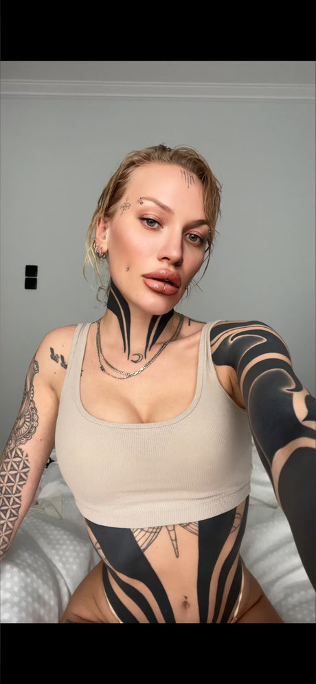 Bambyblaze star naked pictures