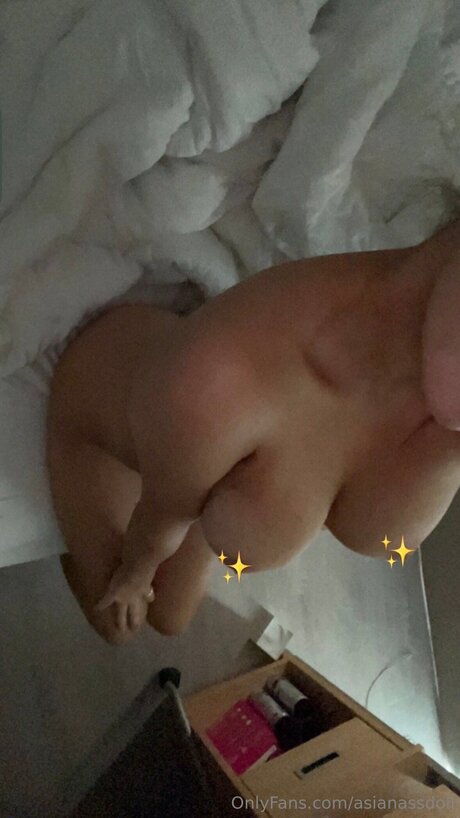 Asian chick_ star nude pics