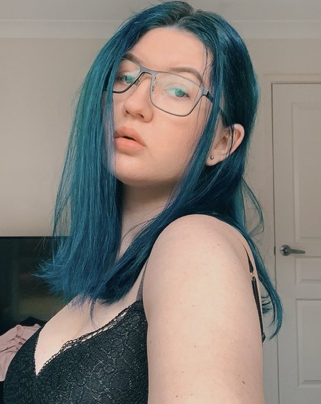 Ashley Atkins sexy pornstar img