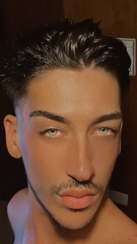 _Angelprivvt star top image