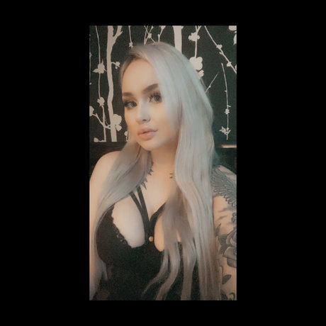 babelikelucy perfect actress photo