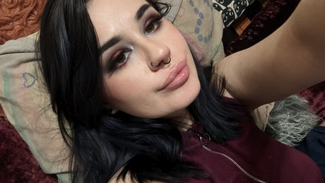 Maxieliciouss model art image