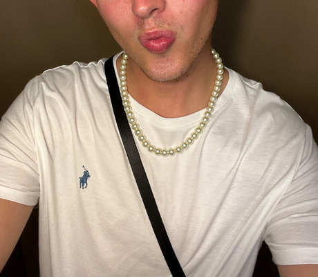 Max Rhodes model xxx pictures