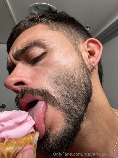 chubby small tits onlyfans sexy image