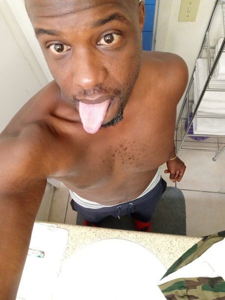 Anthonii813 model pretty gallery