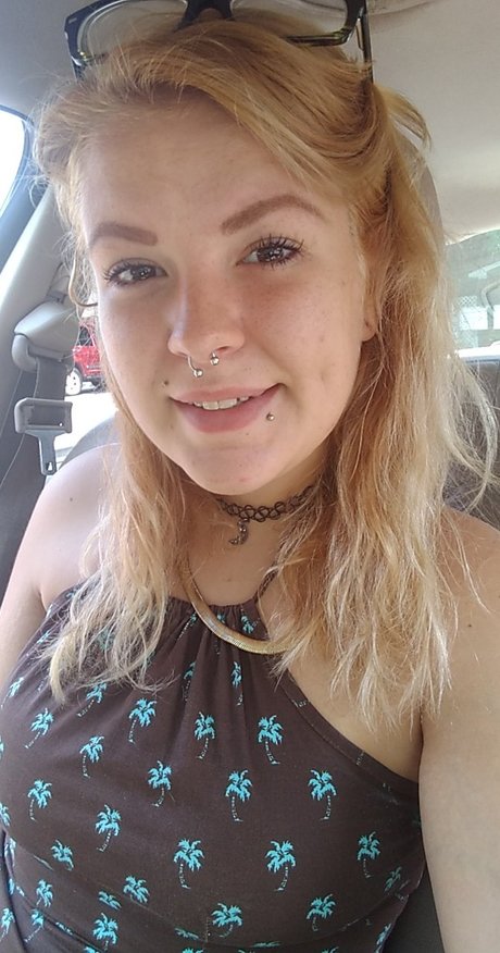 Baby Goth Haley art star img