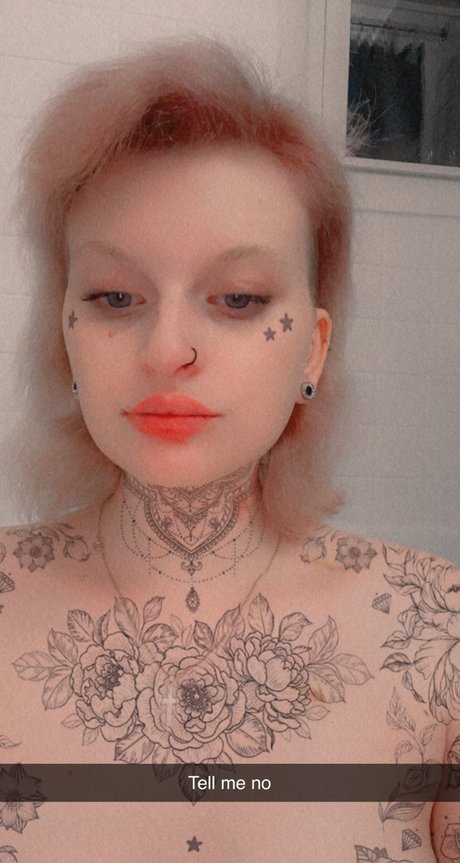 Velaris porn actress pictures