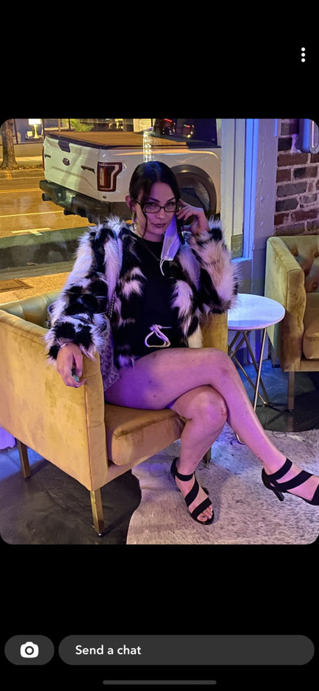 BabyGirl B naked actress archive