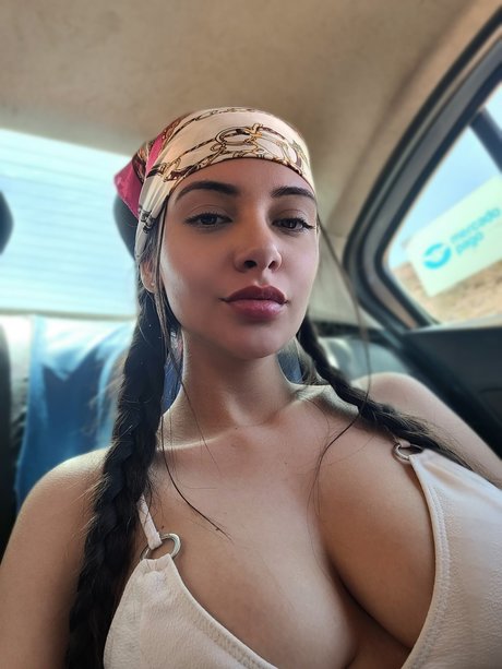 _BABYC_ model pretty images