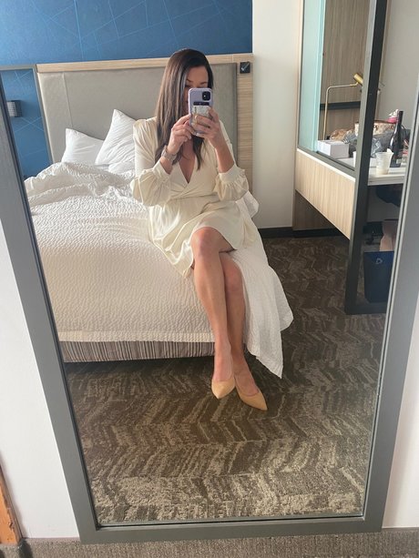 Bailey Gray model nude photo