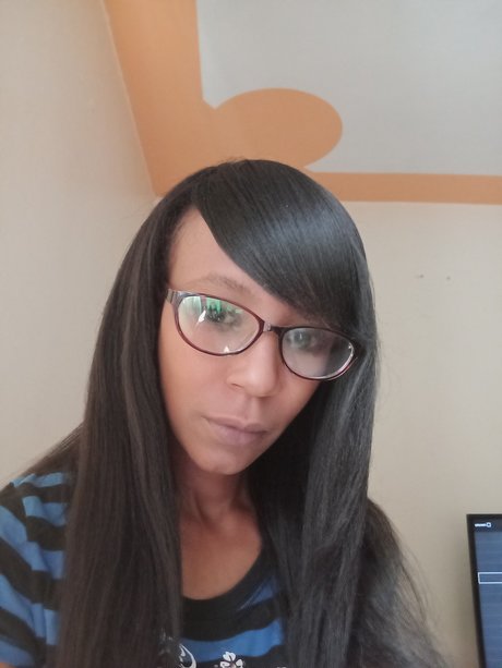 Beau petite model nude images