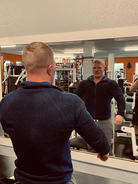 Matt Kitson exclusive actress pic