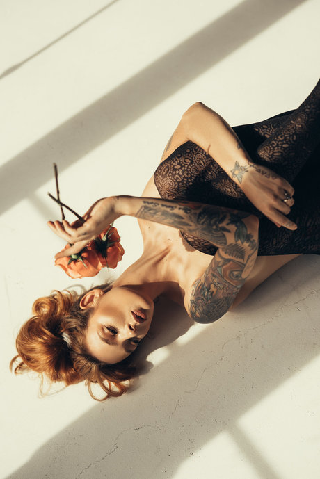 Matison Card model perfect pics