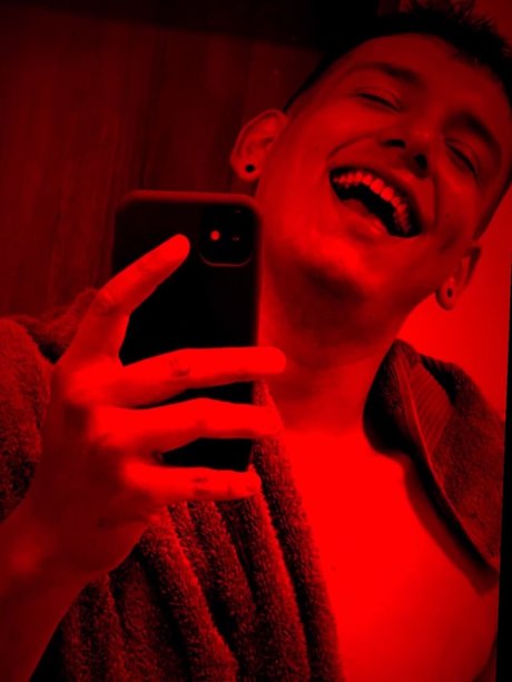 Mateo Moreno naked star pics