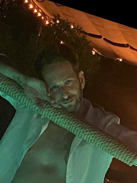 Tantric Sebastian perfect star img