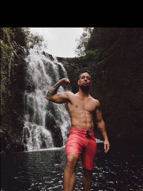 MasterMind Visuals nude pornstar picture