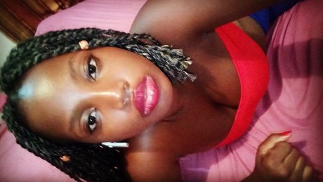 _SexyRueGirl_ nude model pic