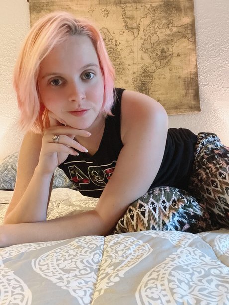 Black Lace Cosplay top actress pics