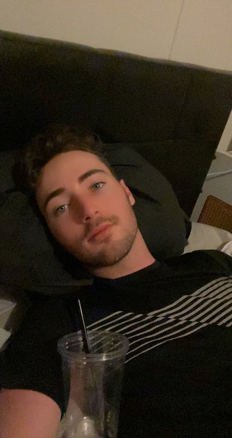 Beau H star free image