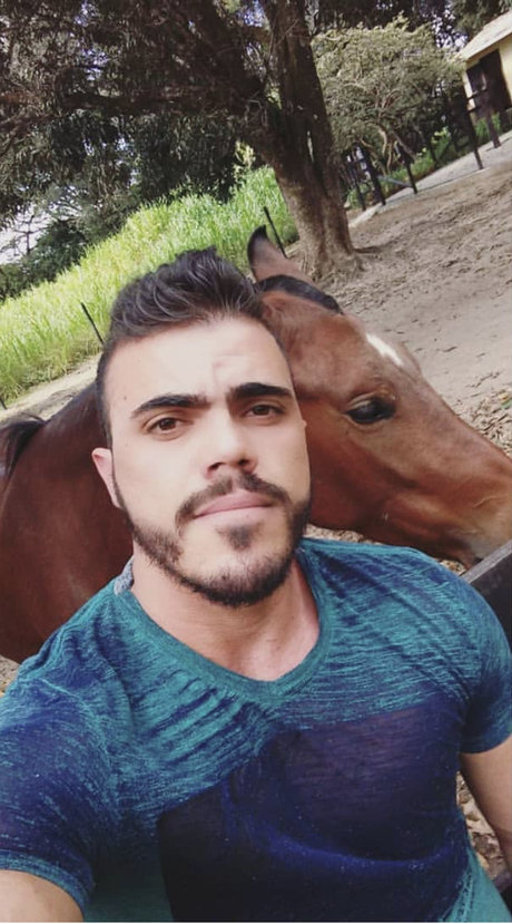 Marcelo Debian pretty star pics