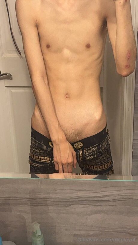 McPlayGT star xxx pic