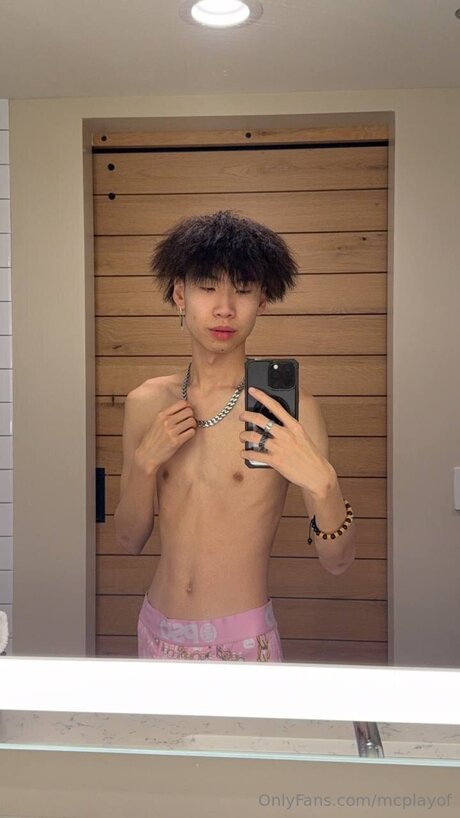 McPlayGT star hot pic