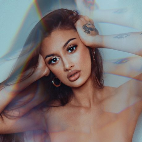 MCCHICKEN UNCENSORED erotic pornstar pic