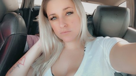 Ashley May porn model img