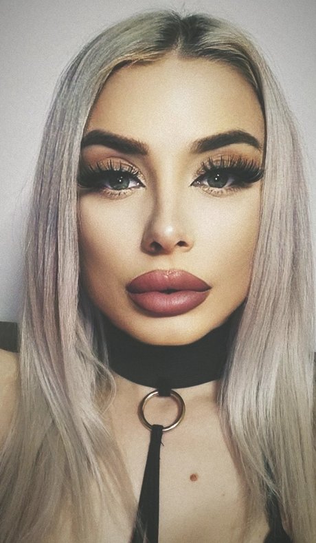 Maya96 xxx model pics