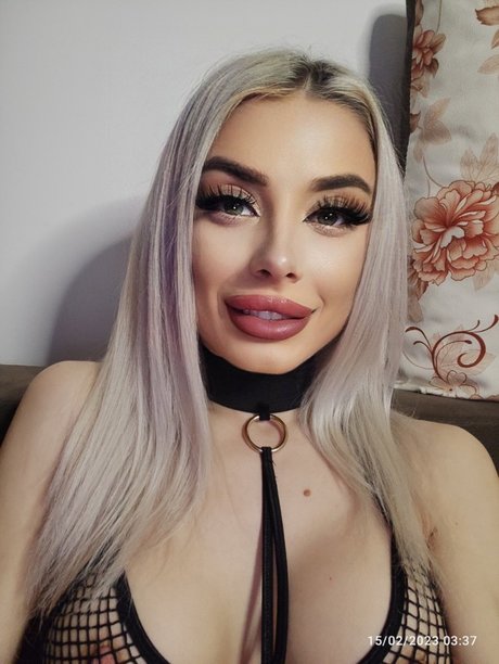 Maya96 pornstar pretty pics