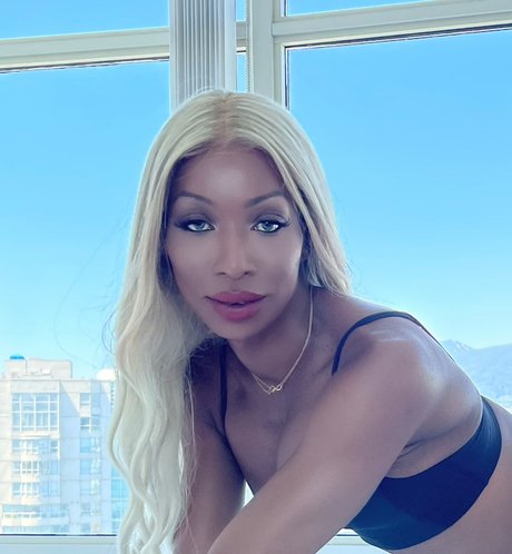 Maya s Accessibility sexy actress image