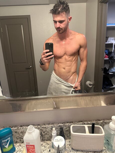 Max Shepard star adult photos